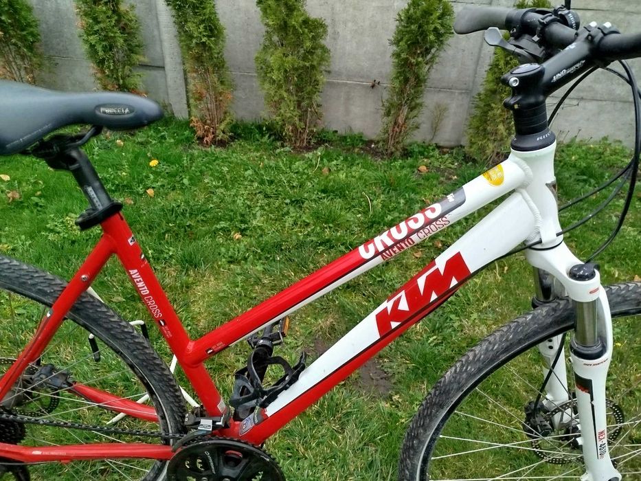 Rower Crossowy KTM AVENTO CROSS Koła 28" Rama 20" Ham Tar Hyd Blo Amor