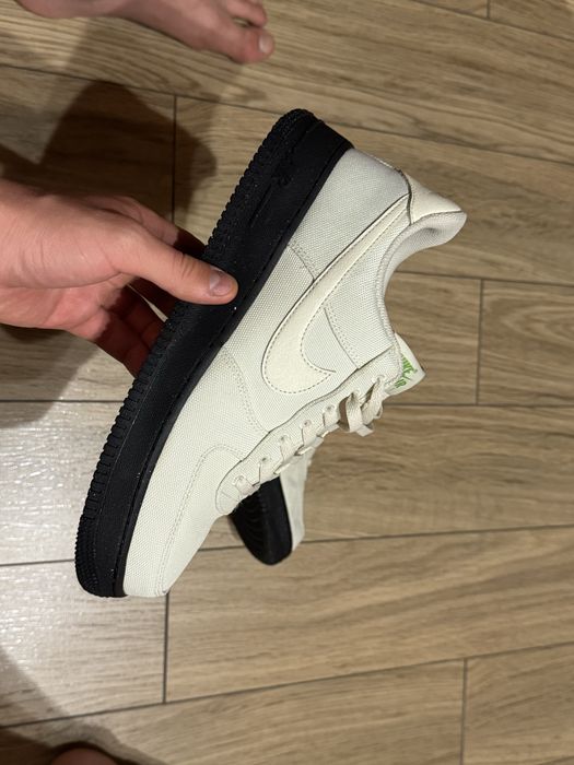 Nike Air Force 1 07 Lv8 Shoes Beige