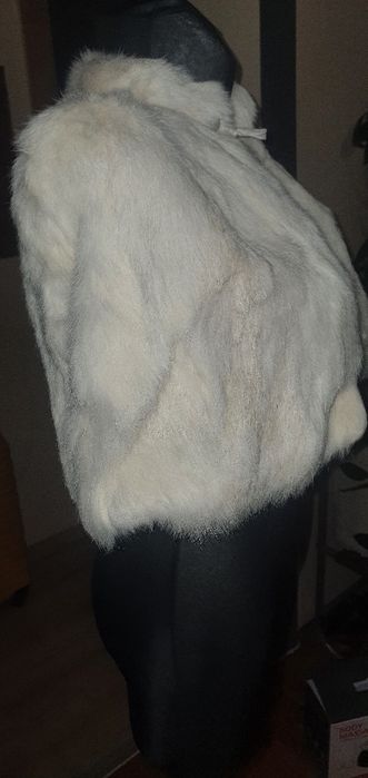 Peleryna, narzutka. Bolerko z królika