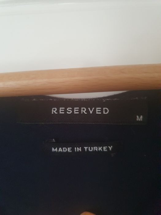 Top bez rękawków M Reserved