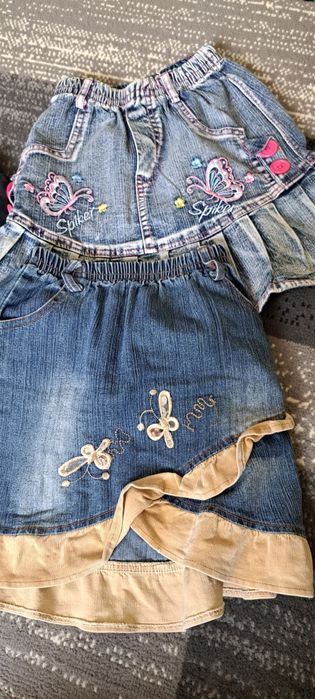 Zestaw trzech spódnic dla dziewczynki rozmiar 122