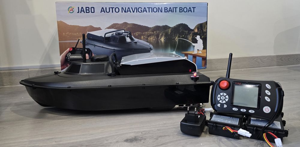 Łódka zanętowa Jabo 2BG GPS Autopilot Echosonda 10Ah 7,4v