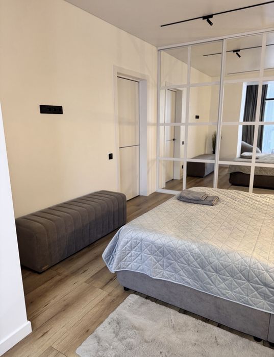 Нові стильні апартаменти подобово в ЖК Київський