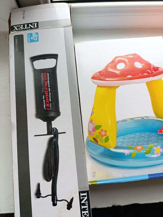 Детский бассейн с насосом