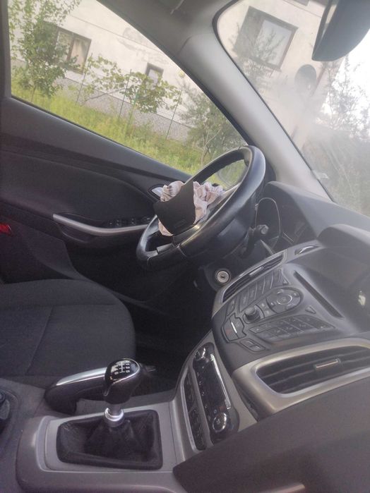 Ford Focus uszkodzony