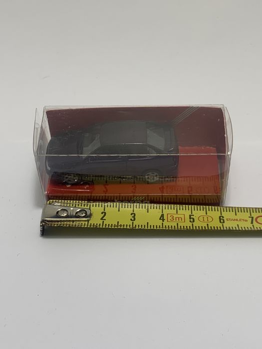 Seat Cordoba da marca Herpa escala 1/87