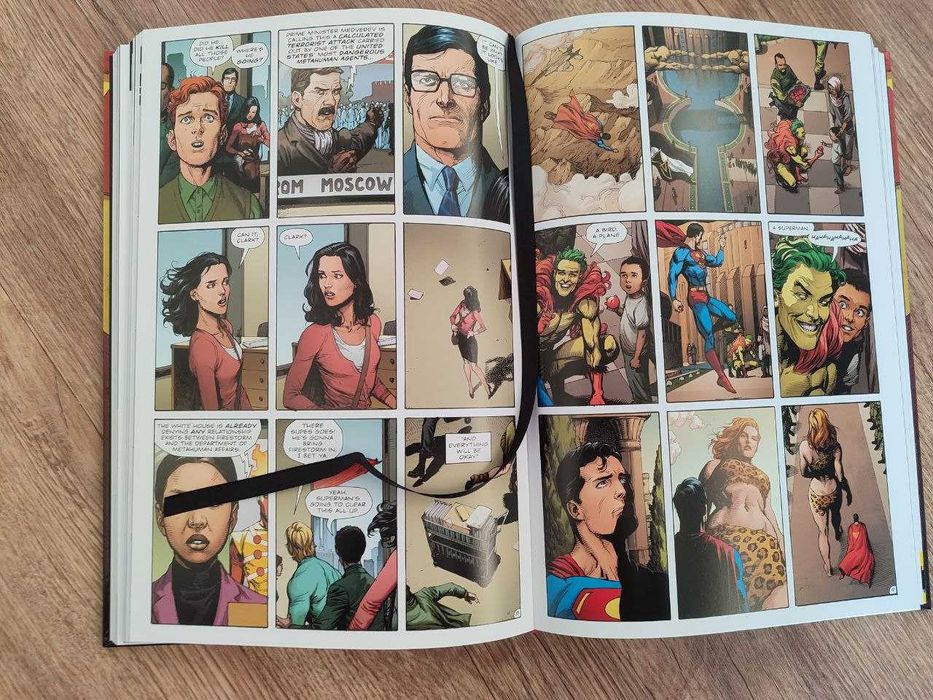 Komiks DC " Absolute DOOMSDAY CLOCK" Geoff Johns 2017