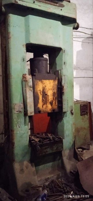 Распродажа токарных , фрезерных станков . Есть с чпу , Пресса, молот.