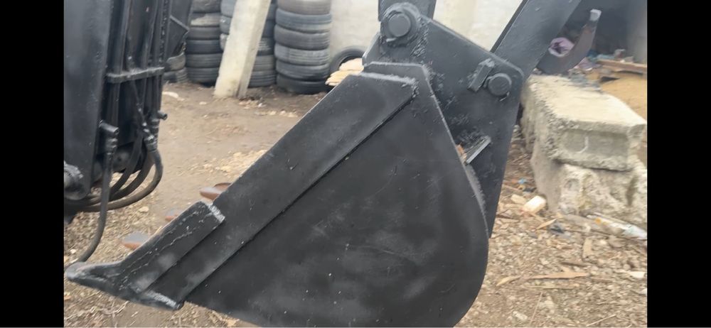 Продаж Ексковатор навантажувач  ЮМЗ 8071