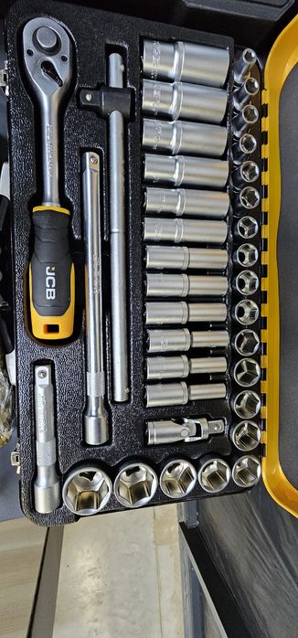 Продам ключi,  інструмент JCB