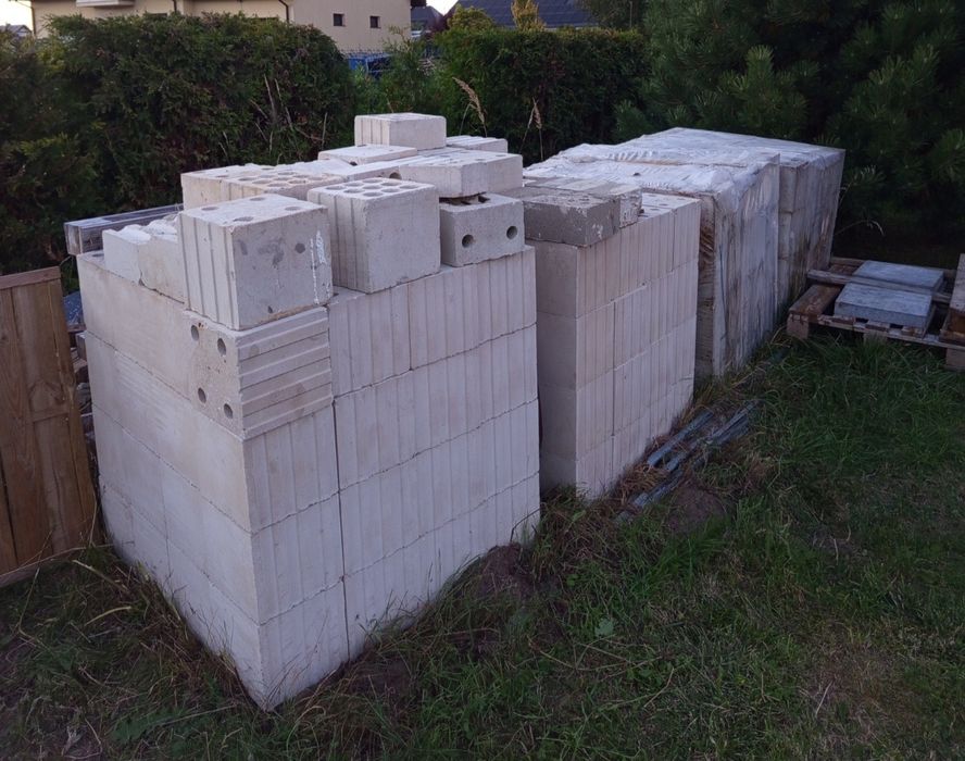 Pustaki Silikat Barlinek 256szt 4 palety