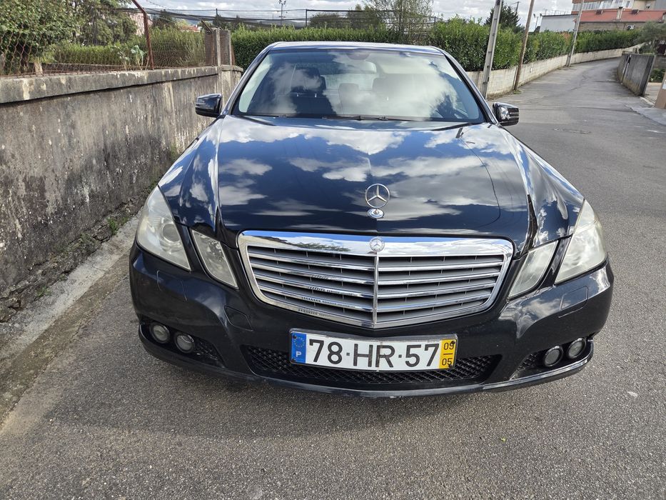 Mercedes Benz E 220 — photo 2