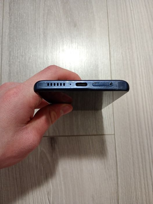 Telefon Motorola g200