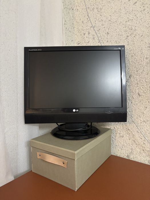 Монітор 19"комп'ютер LG M198WA-BZ