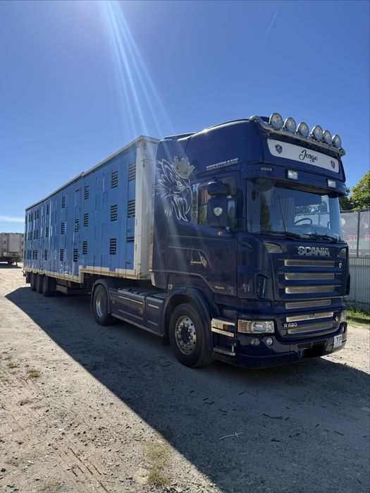 Conjunto\Scania 620 reboque de animais vivos