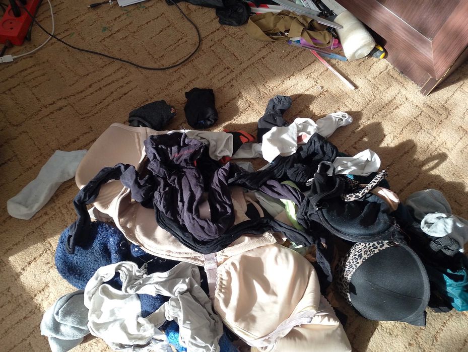 Zestaw damskiej bielizny używanej