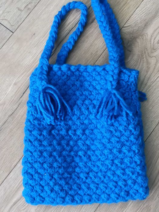 Torebka z wełny ręcznie robiona