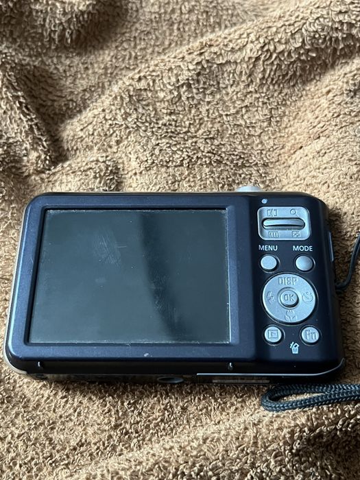Samsung ES70 …….
