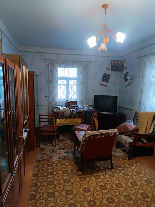 Продаж добротного будинку 60 кв 6 сот. Вул Комарова