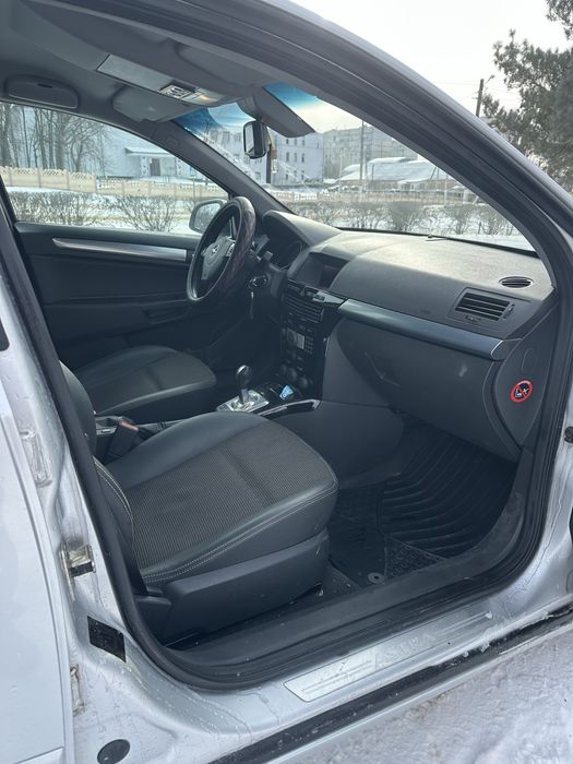 Opel Astra H 2009 автомат гбо