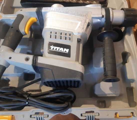 MŁOT młotowiertarka Titan SDS Max