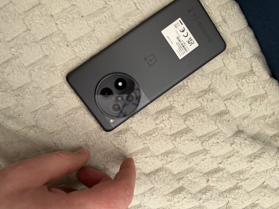 One plus 12R 16/256 gb black