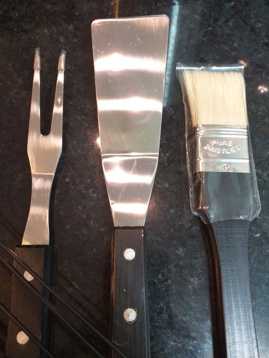 Utensílios/ Talheres inox NOVOS  para barbecue