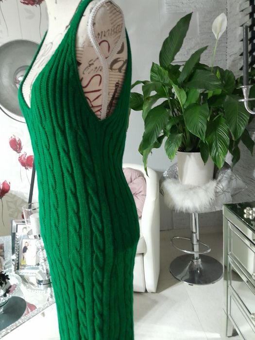 Piękna modna sukienka dzianinowa  Komplet sukienka i sweterek