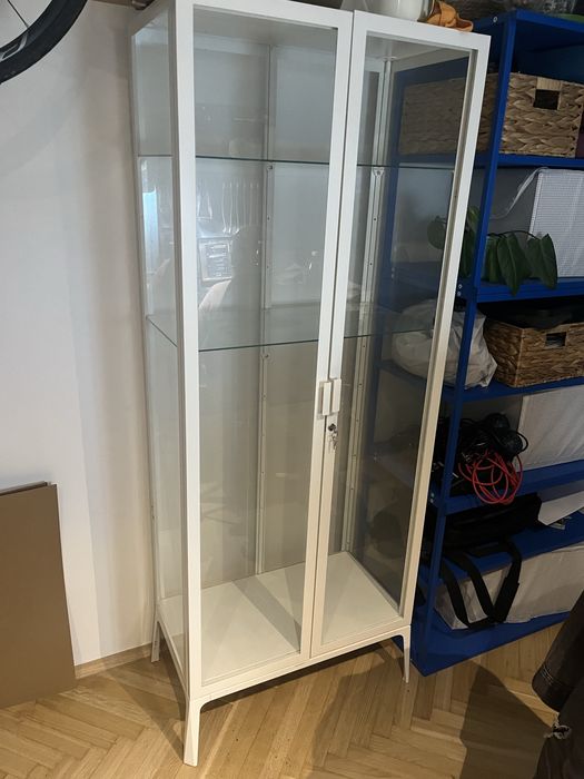 Ikea milsbo witryna biala
