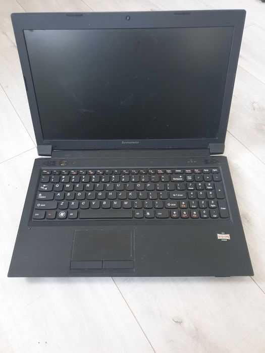 Komputer, laptop Lenovo B575e w zestawie z ładowarką