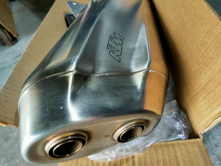 Ponteira de escape KTM super adventure S 1290 de 2025