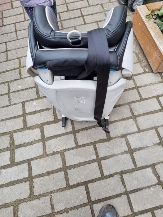 Sprzedam Fotelik samochodowy