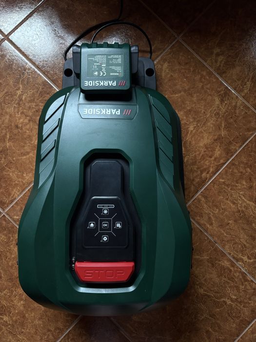Роботизована газонокосарка  PARKSIDE City Smart PAMRC 250 A1
