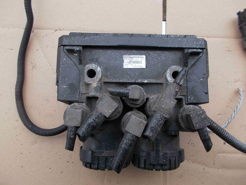 Zawór hamulca MAN TGX TGS euro 6 knorr bremse K020024 81.52106-6050