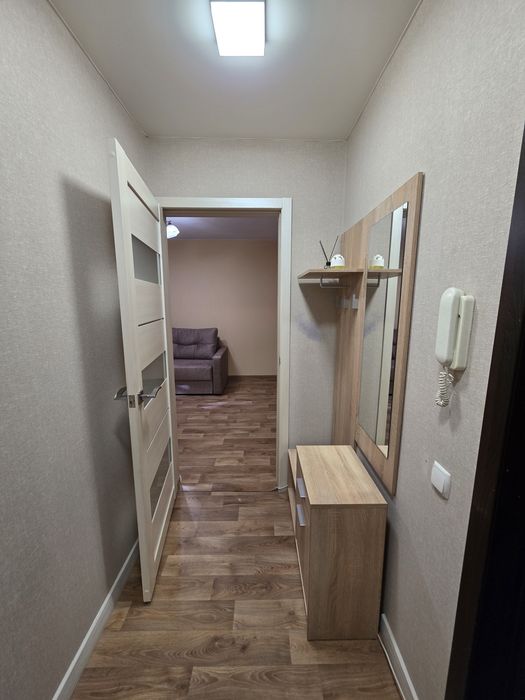 Сдам 2х.ком квартиру на Парусе