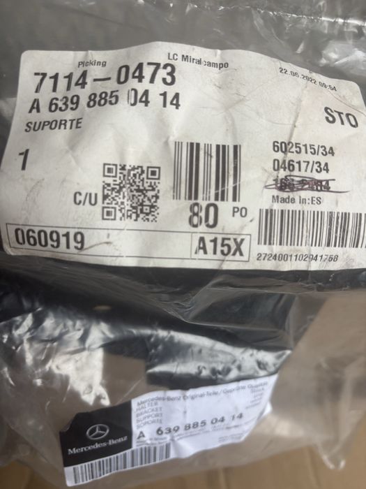 Vendo dois apoios do motor da merceves vito 639
