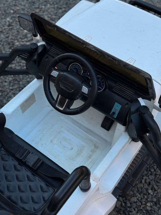 Электромобиль детский