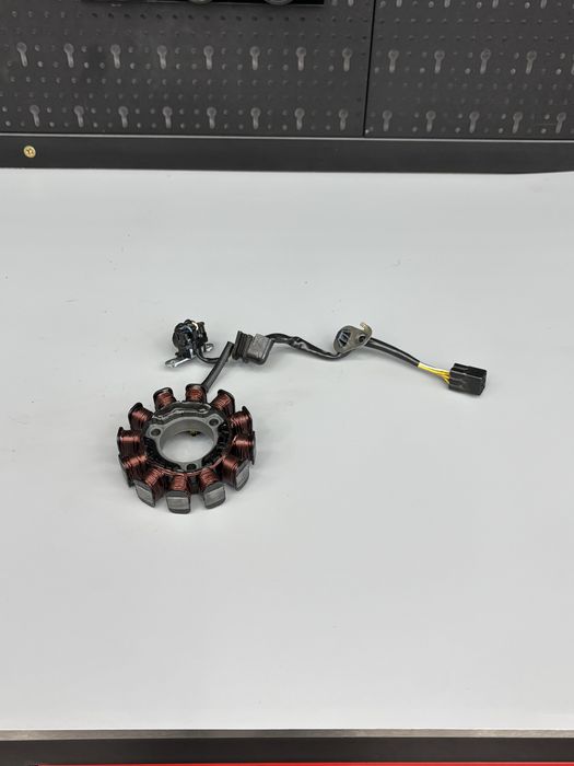 Dawca Części HONDA CRF250 R 18-26 Głowica  Pół Karter Skrzynia Cdi