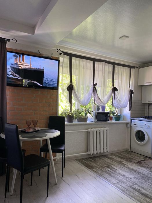 Погодинно квартира в Центрі