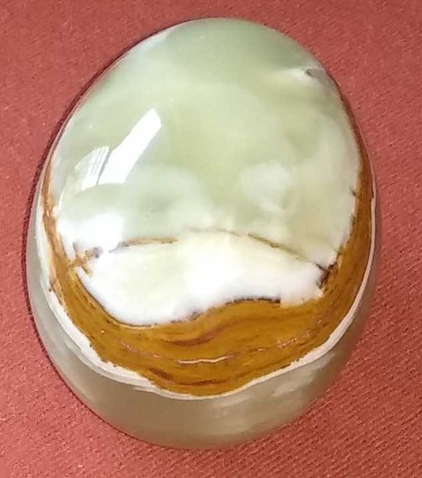 Agat kamień w kształcie jaja jajko z kamienia kamienne jajo