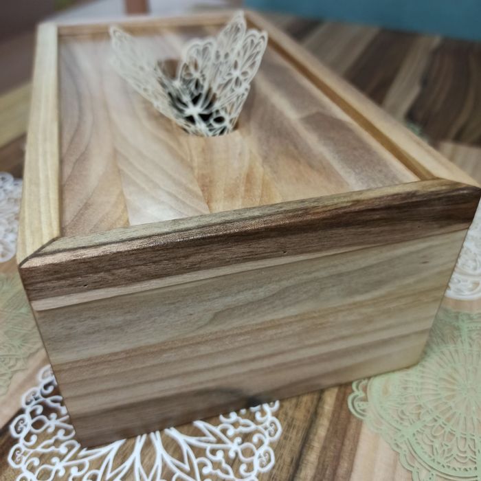 Серветниця дерев'яна