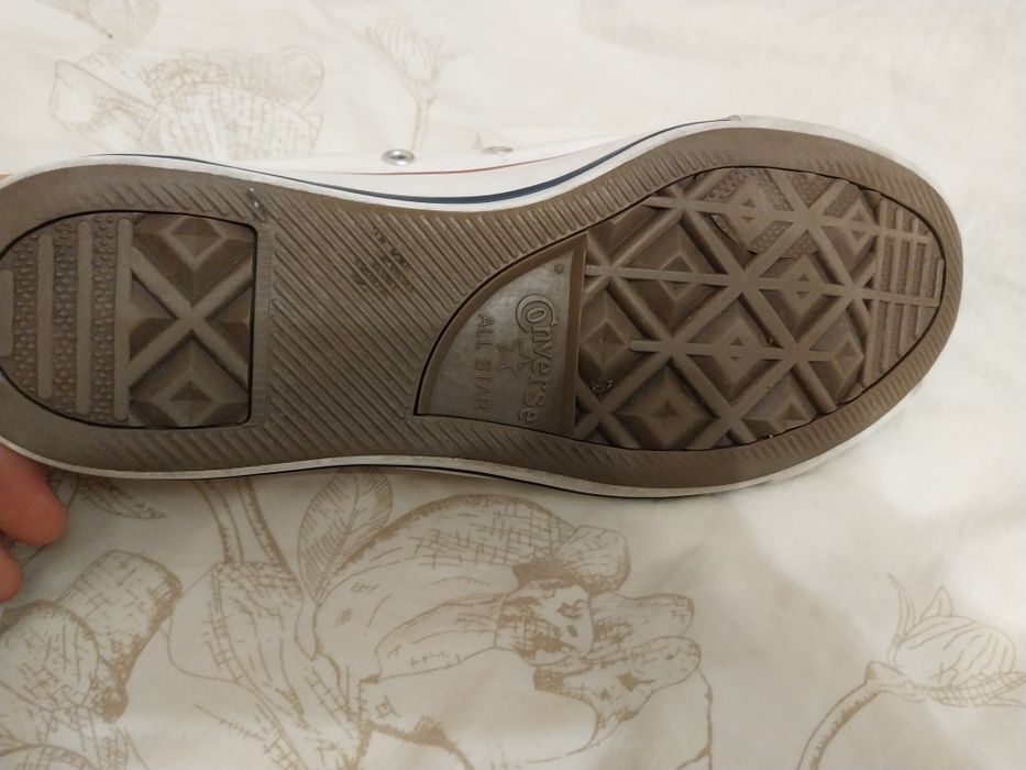 Продам Converse б/у