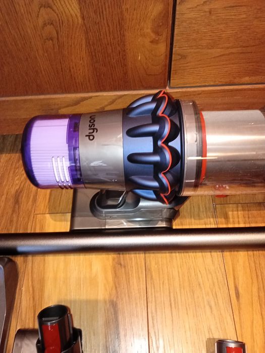 Dyson V15 submarine