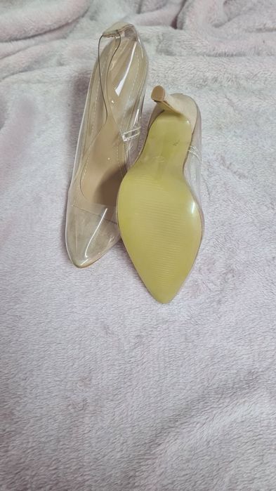 Sapato transparente