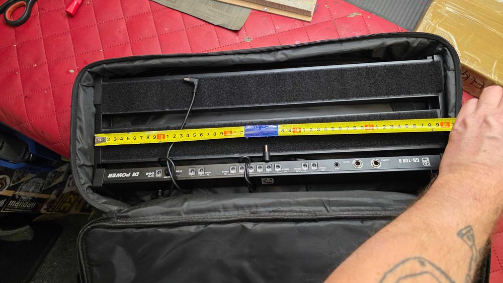 Pedalboard gitarowy z zasilaczem i torbą Caline CB108B