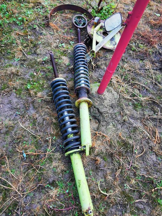 Siłowniki podnoszenia hederu Claas Mercator