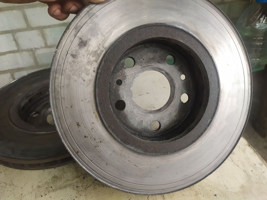 Диски тормозные передние Renauit Kangoo 2