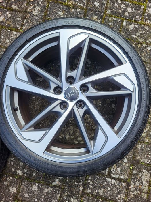Koła 19" Audi 5x112 Opony letnie 235/35/19 A3 S3 Rs3