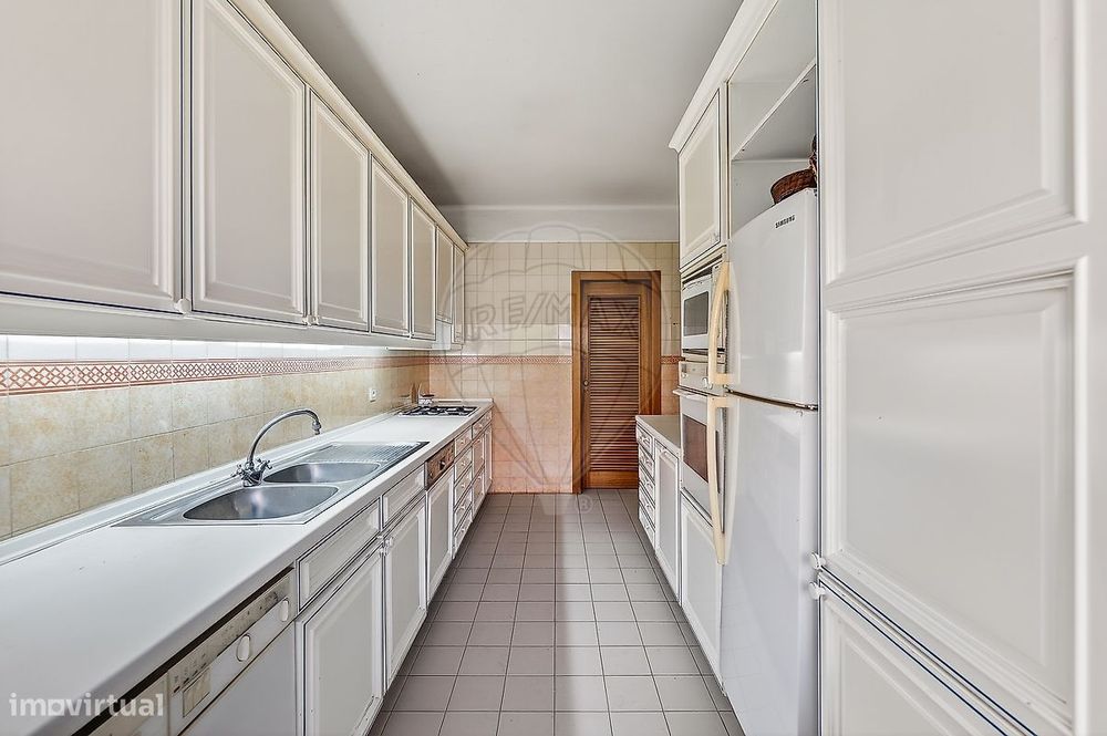 Apartamento T4 para venda