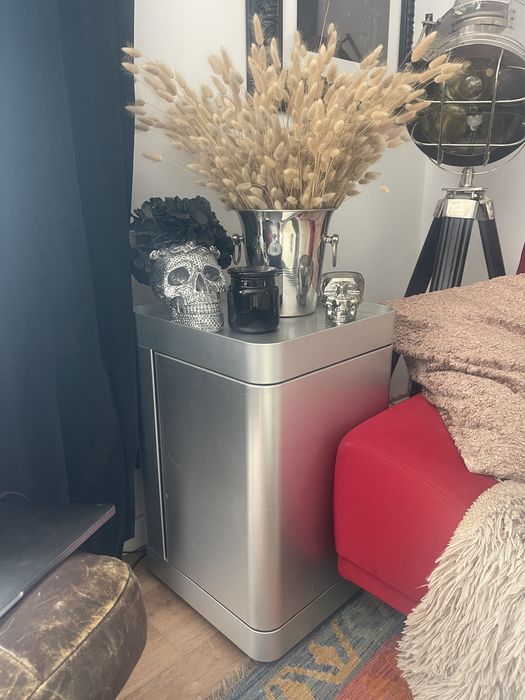 Móvel com rodas da Desalto – Alumínio (não é IKEA!)